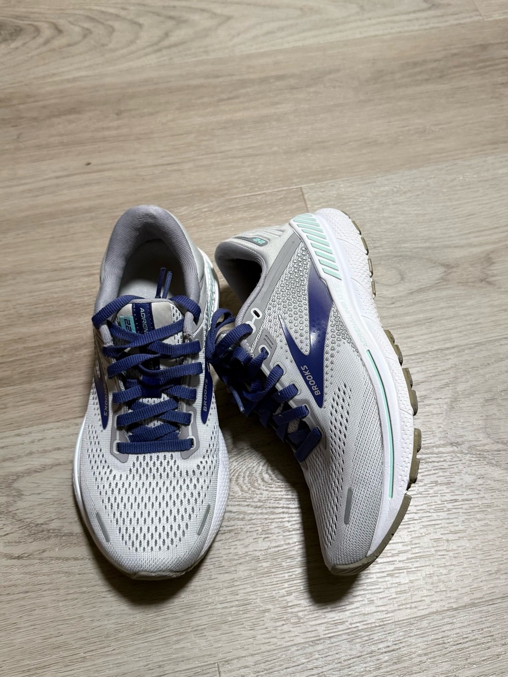 Brooks Women’s White & Navy Running Shoes with Mint Accents